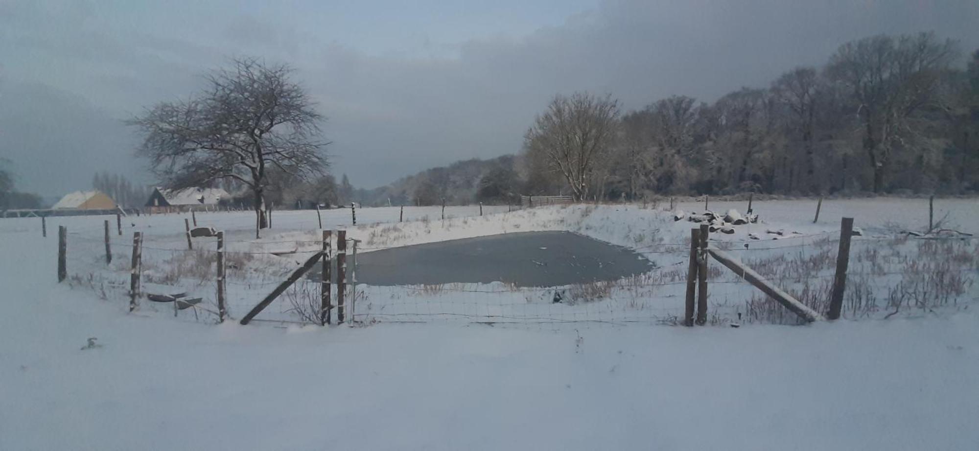 Le Thuit - F2 Plain Pied Equipe A La Ferme Farm stay