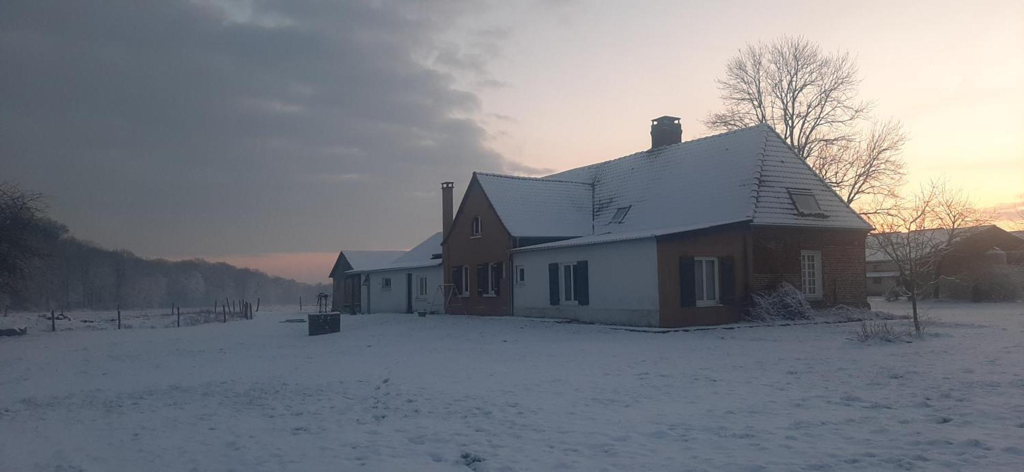 Farm stay Le Thuit - F2 Plain Pied Equipe A La Ferme *